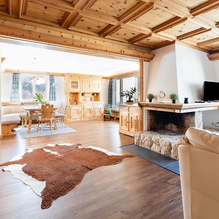 Spacious Apartment With Fantastic Alpine Panorama St. Moritz Bagian luar foto